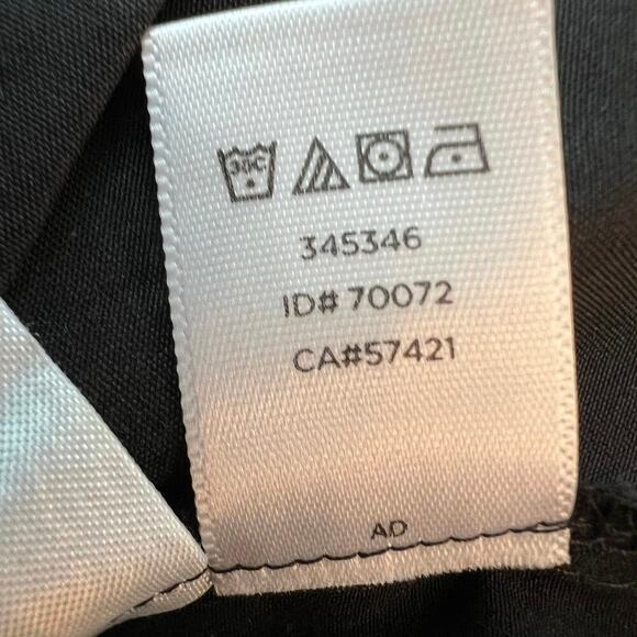 Ann Taylor LOFT Black Long Sleeved Shorts Romper Size 14 Lightweight 4” Inseam - Picture 9 of 9